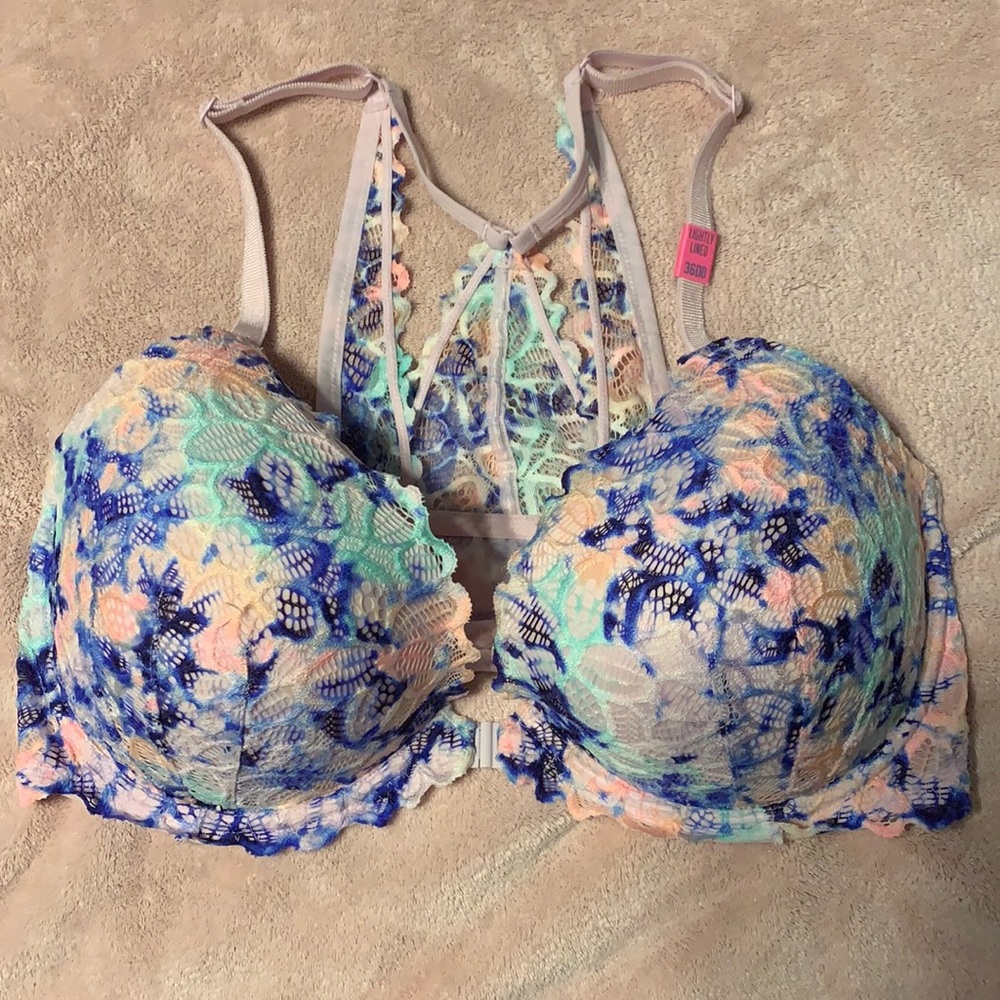 Victoria’s Secret (Pink) Bra